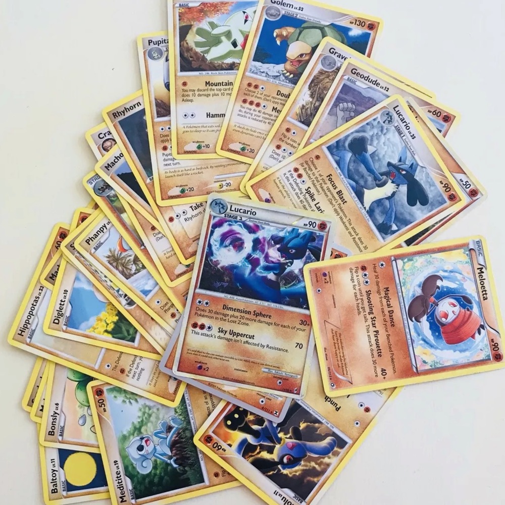 Pokémon Fighting Energy Trading Cards Bulk Lot